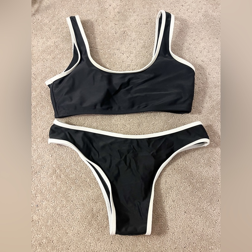 Black Bikini With White outline